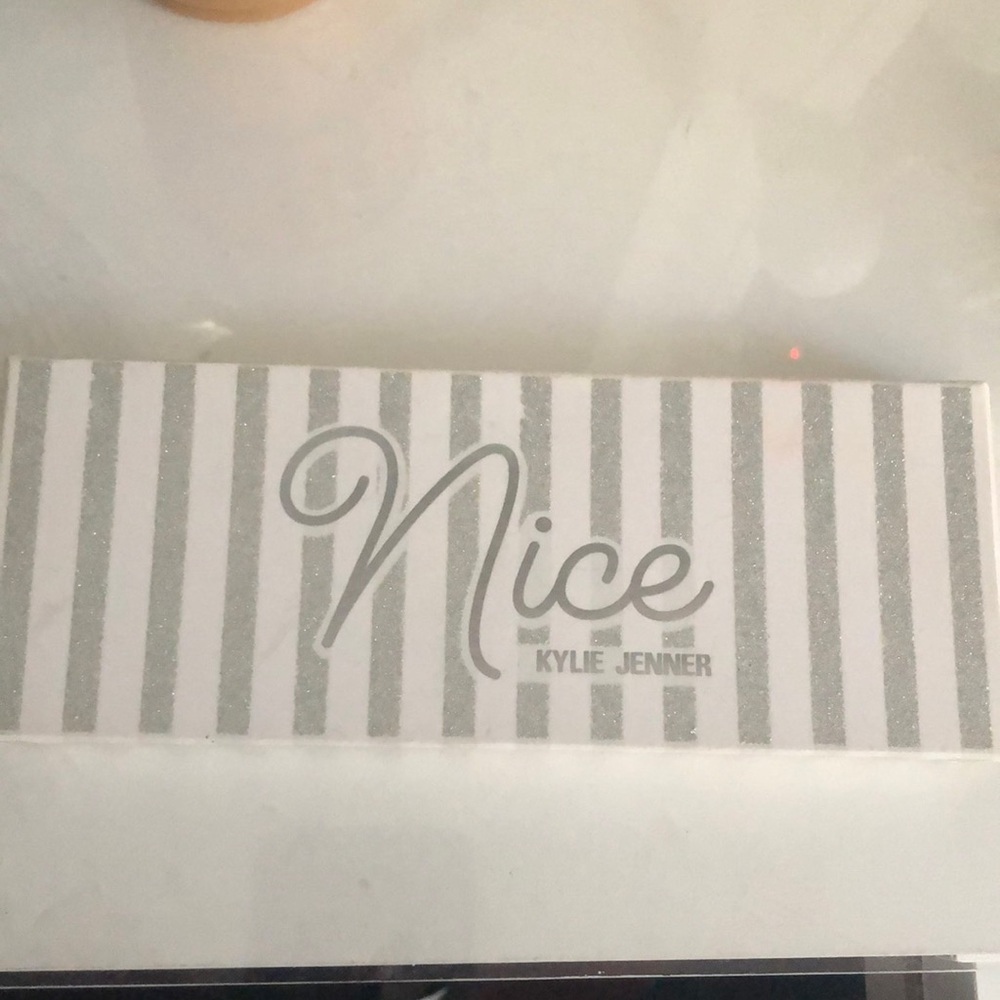Kylie cosmetics Nice palette